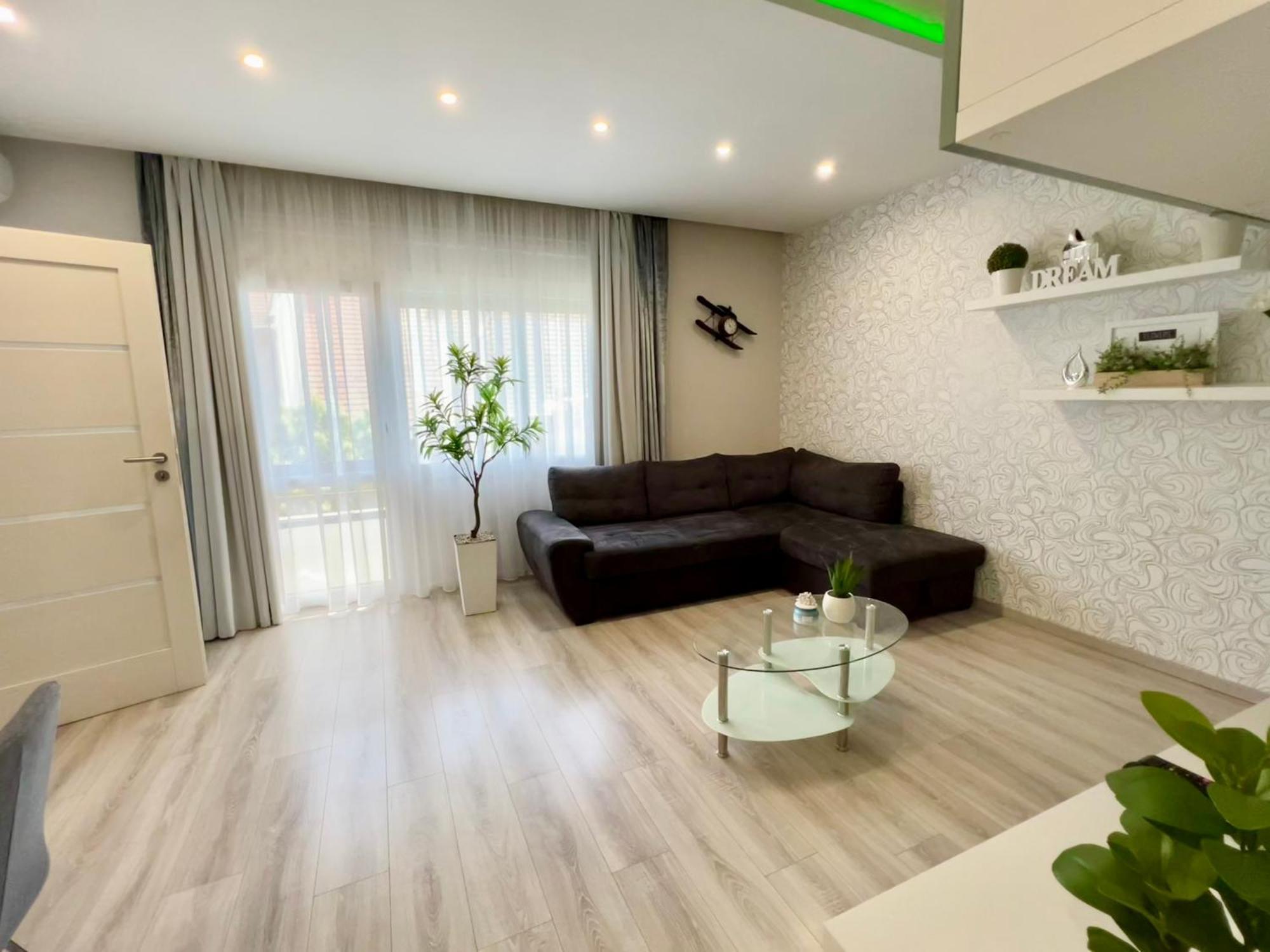 Downtown Dream Apartmans Сегед Екстер'єр фото