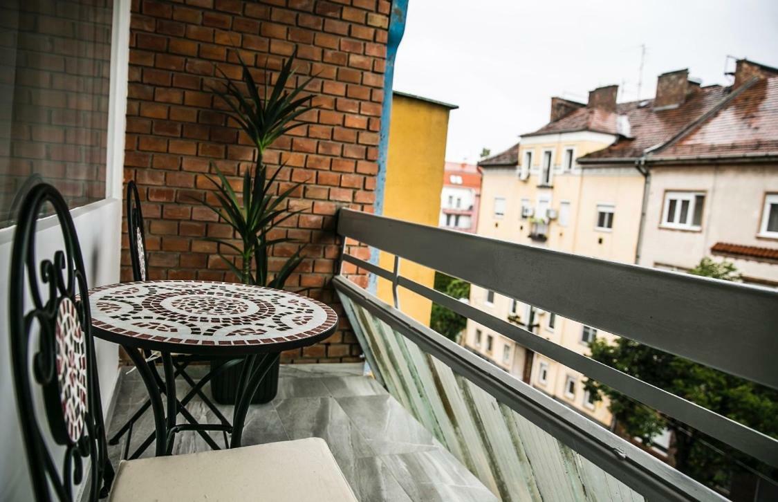 Downtown Dream Apartmans Сегед Екстер'єр фото